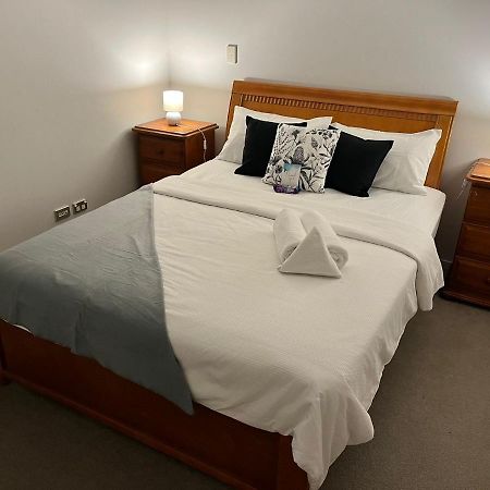 Free Wifi!! Spacious 1-Bedroom Apt, Auckland Cbd Eksteriør bilde