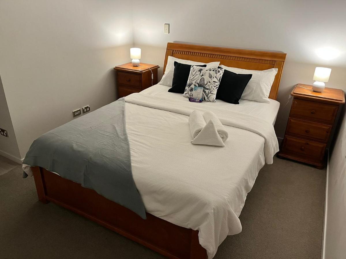 Free Wifi!! Spacious 1-Bedroom Apt, Auckland Cbd Eksteriør bilde